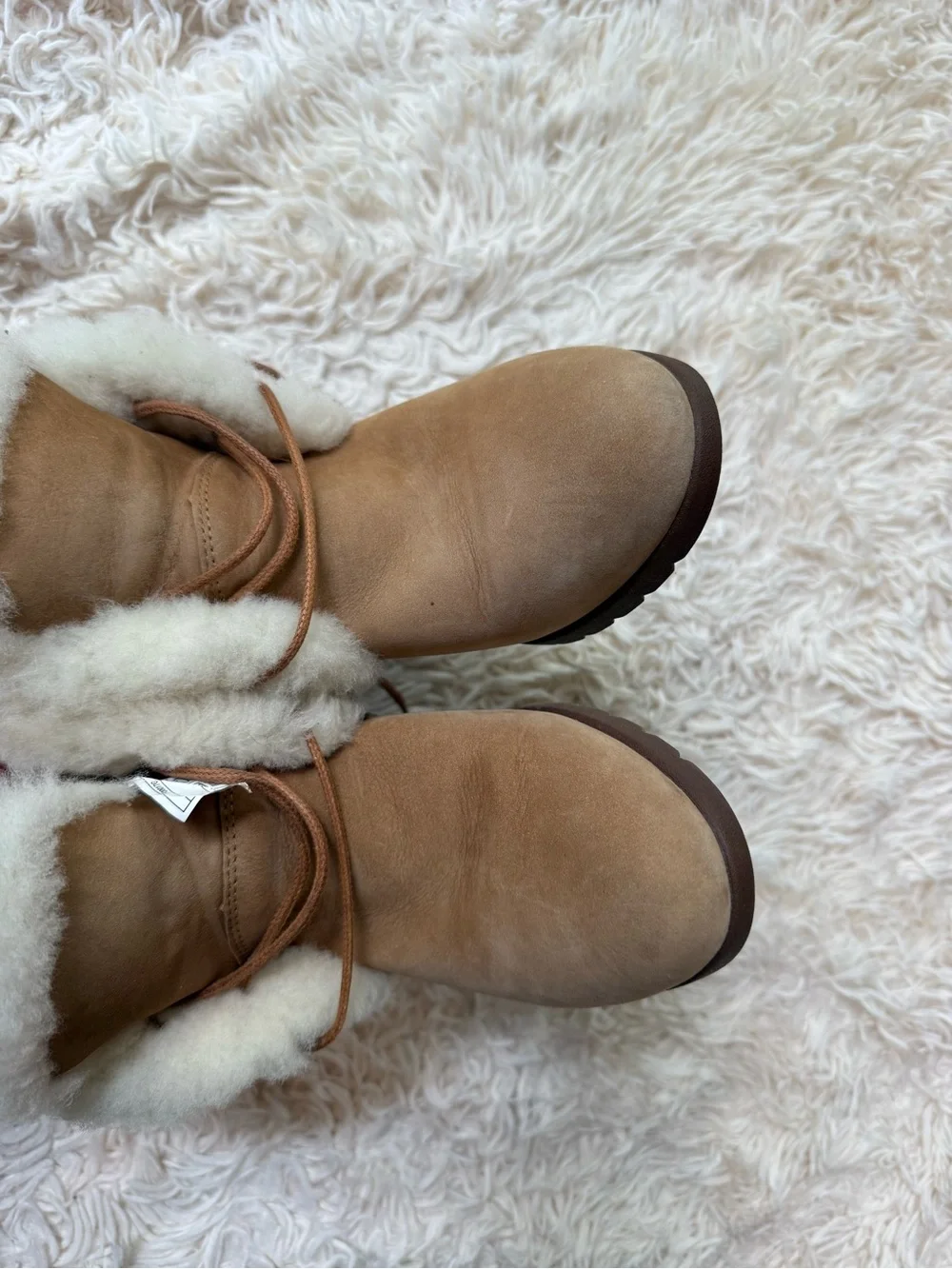 UGG Jeovana Waterproof Wedge Ankle Boots Chestnut Shearling Size 8